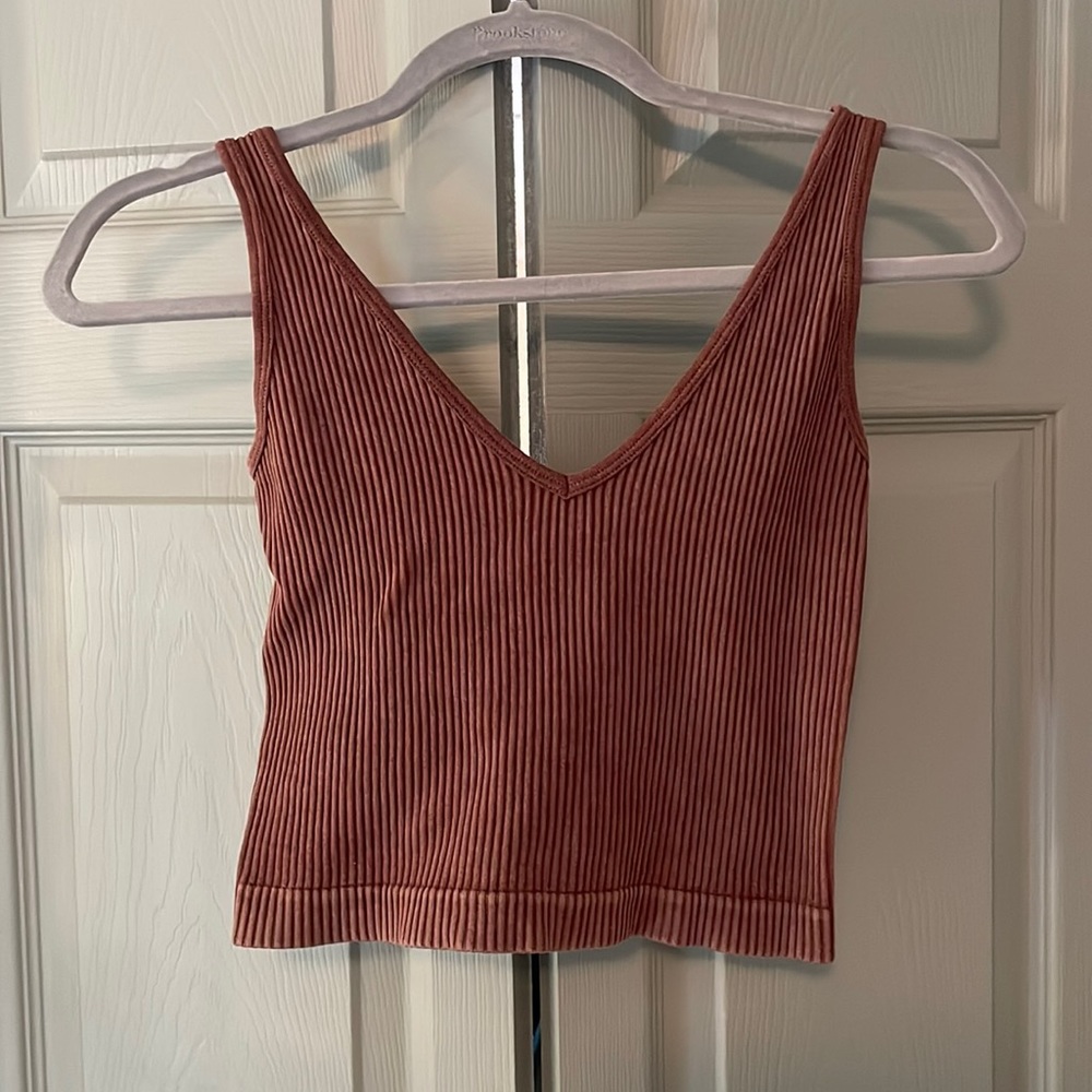 Ribbed cropped tank top - M